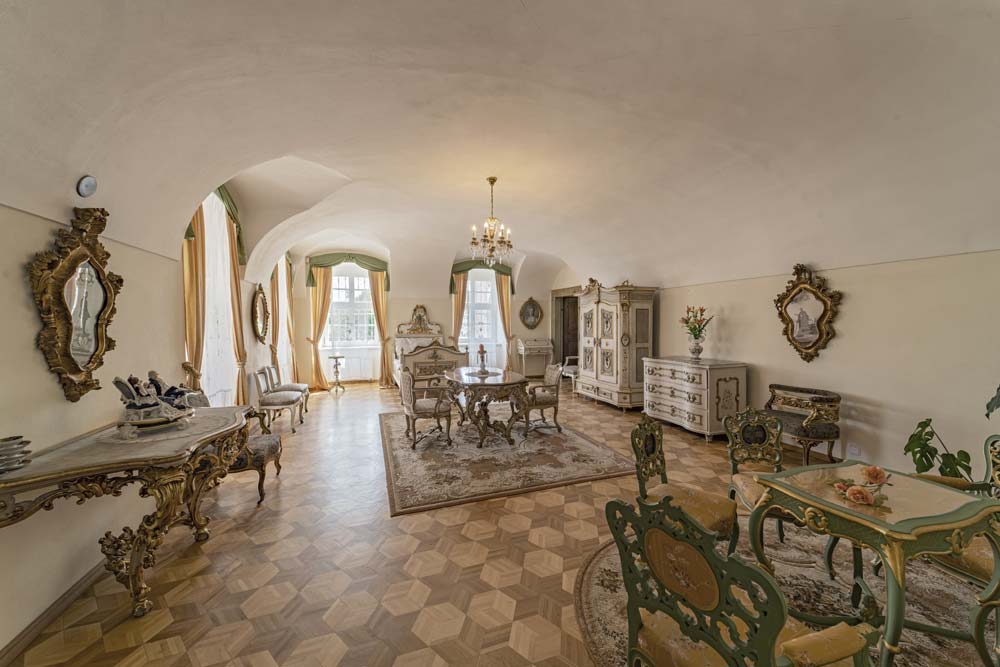 Imponujące barokowe wnętrza pałacu Nové Hrady