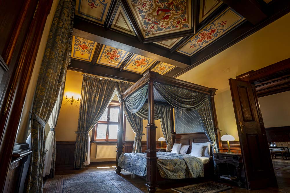 Dzisiaj w Zamku Kliczków zostały urządzone klimatyczne komnaty