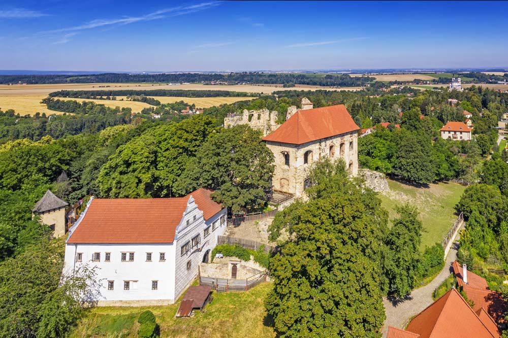 Zamek Košumberk z lotu ptaka