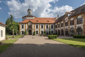 Pałac Choltice to barokowy klejnot i opowieści z przeszłości