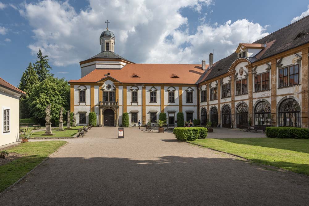 Pałac Choltice to barokowy klejnot i opowieści z przeszłości
